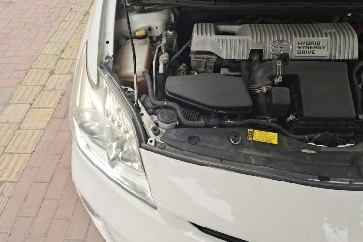 Used Toyota Prius 2012 1.8L Luxury Advanced Edition Engine Bay Right