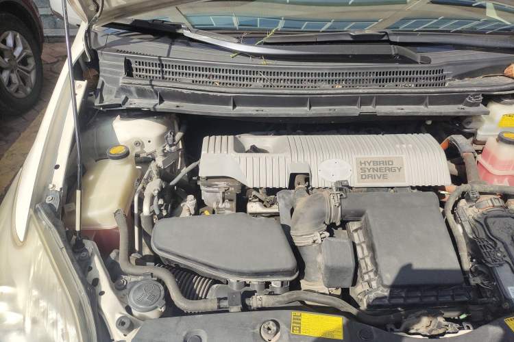 Used Toyota Prius 2012 1.8L Luxury Edition Engine Bay Right