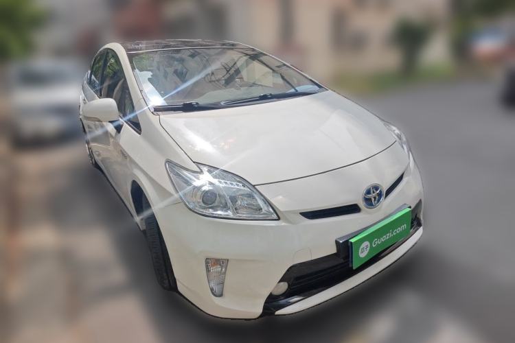 Used Toyota Prius 2012 1.8L Luxury Advanced Edition Front Right 45 Deg