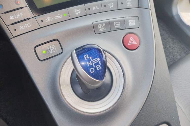 Used Toyota Prius 2012 1.8L Luxury Edition Gear Lever