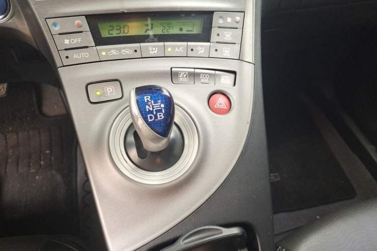 Used Toyota Prius 2012 1.8L Luxury Advanced Edition Gear Lever