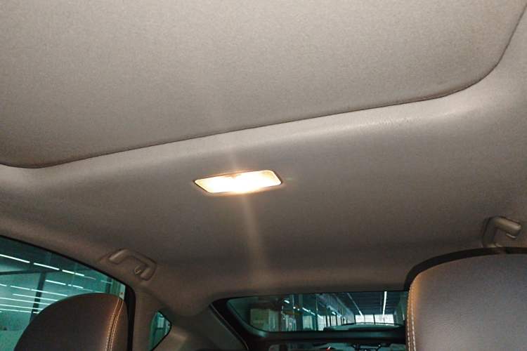Used Toyota Prius 2012 1.8L Luxury Advanced Edition Headliner