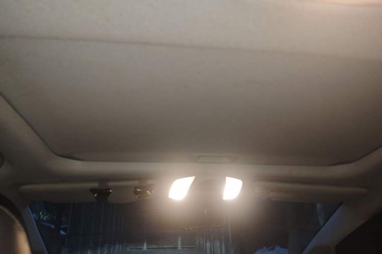 Used Toyota Prius 2012 1.8L Luxury Advanced Edition Headliner