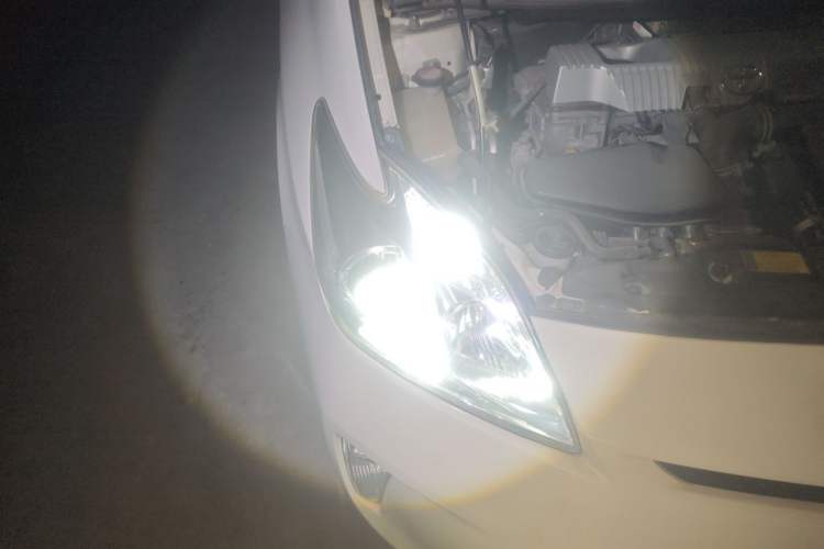 Used Toyota Prius 2012 1.8L Luxury Advanced Edition Right Front Headlight