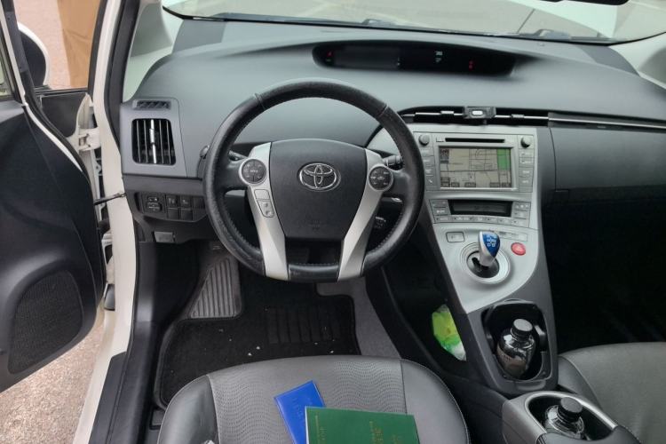 Used Toyota Prius 2012 1.8L Luxury Advanced Edition Steering Wheel