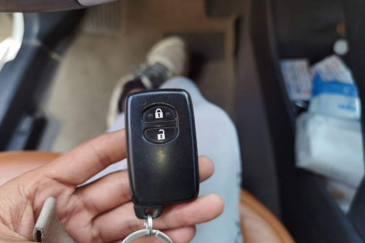 Used Toyota Prius 2012 1.8L Standard Edition Vehicle Key