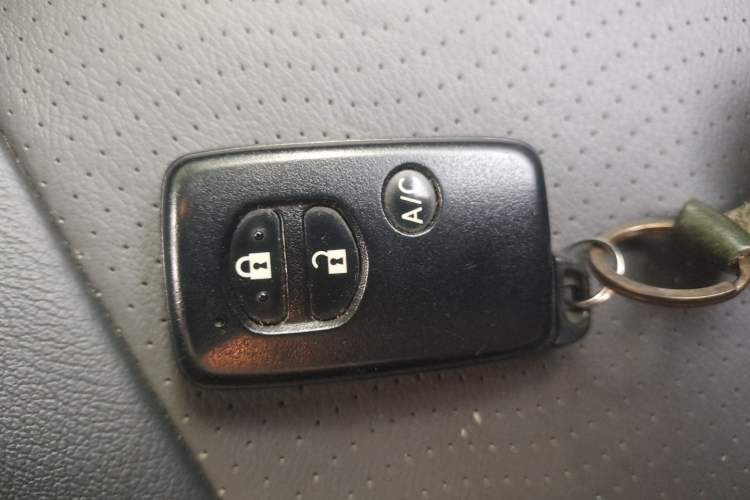 Used Toyota Prius 2012 1.8L Luxury Advanced Edition Vehicle Key