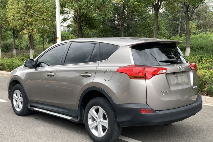 Used Toyota RAV4 2013 2.0L Manual Two-Wheel Drive Urban Edition Exterior 2