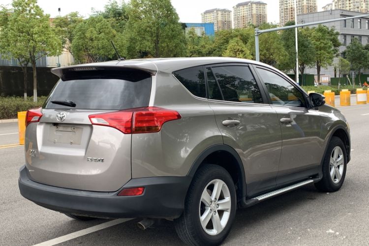 Used Toyota RAV4 2013 2.0L Manual Two-Wheel Drive Urban Edition Exterior 3