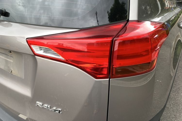 Used Toyota RAV4 2013 2.0L Manual Two-Wheel Drive Urban Edition Exterior 9