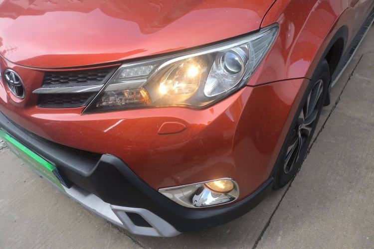 Used Toyota RAV4 2013 2.5L Automatic 4x4 Prestige Edition Left Front Headlight