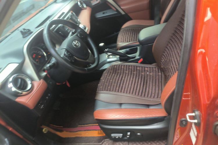 Used Toyota RAV4 2013 2.5L Automatic 4x4 Prestige Edition Left Front Seat