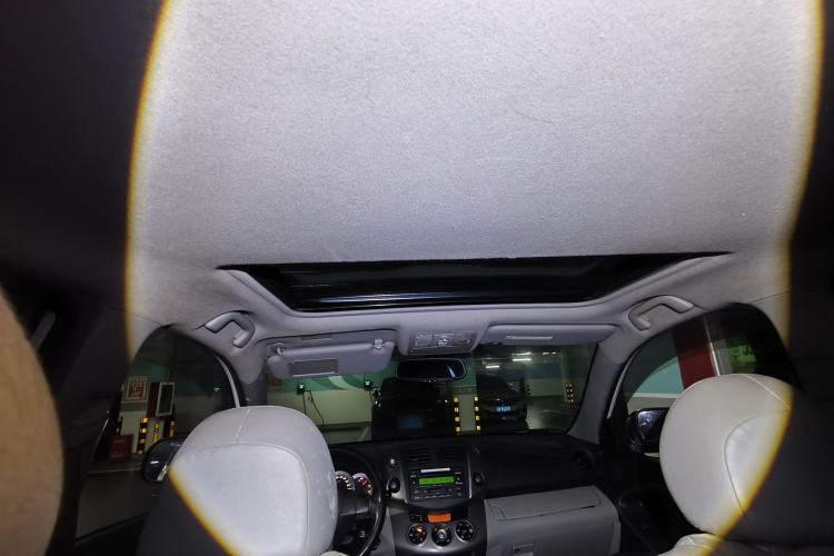 Used Toyota RAV4 2006 2.4 Luxury Model Headliner