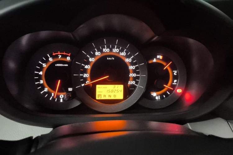 Used Toyota RAV4 2006 2.4 Luxury Model Instrument Cluster