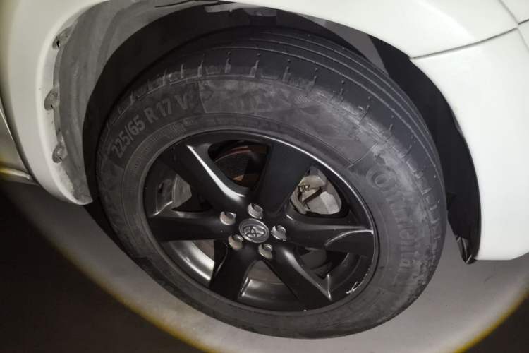 Used Toyota RAV4 2006 2.4 Luxury Model Right Front Wheel Hub