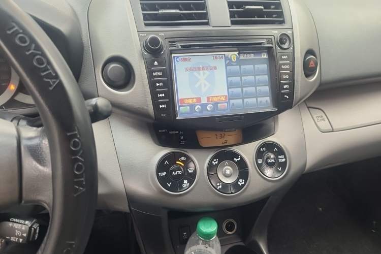 Used Toyota RAV4 2009 2.0L Manual Luxury Edition Audio And AC Panel
