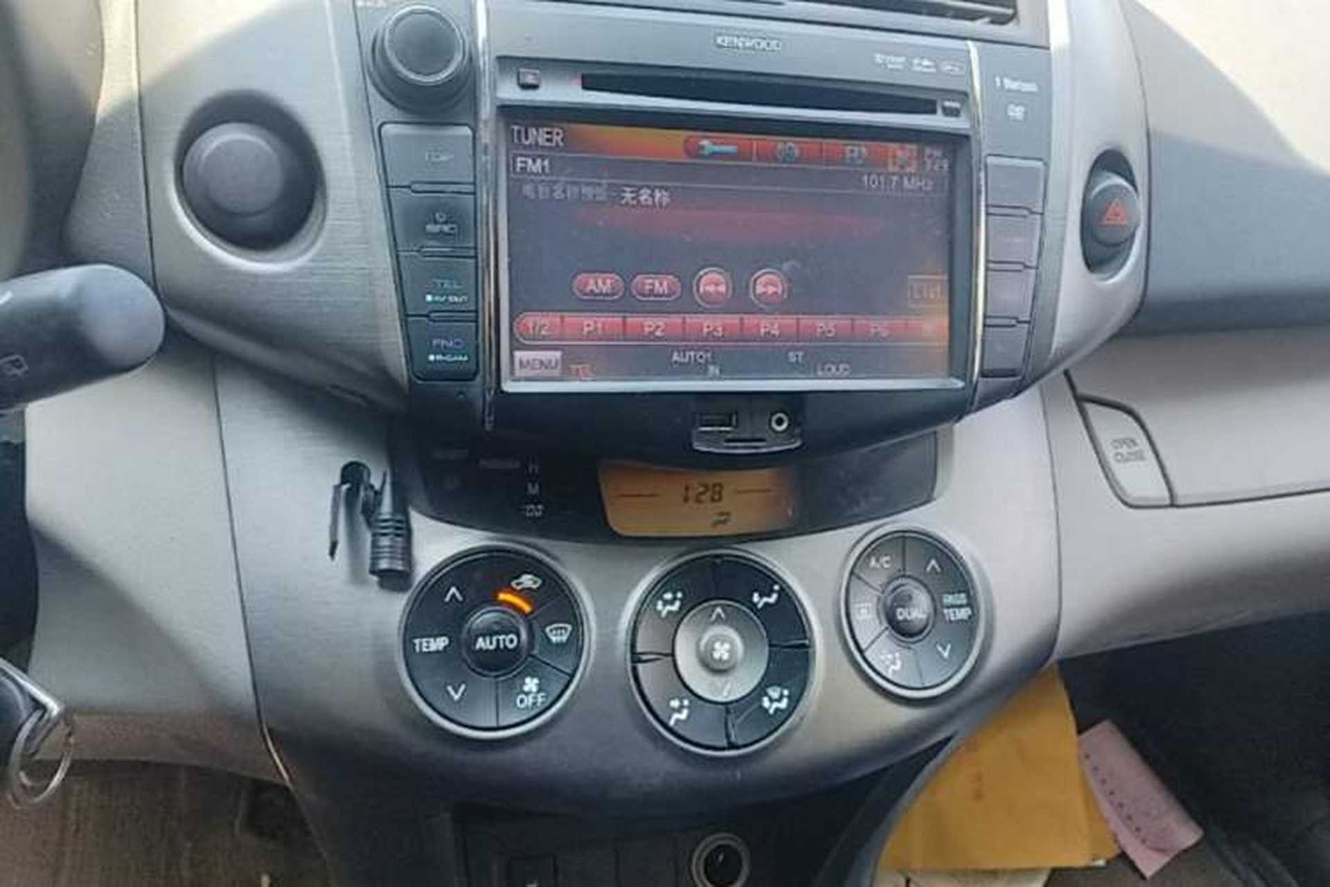 Used Toyota RAV4 2009 2.0L Automatic Luxury Edition Audio And AC Panel