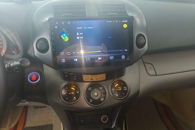 Used Toyota RAV4 2009 2.0L Automatic Luxury Edition Audio And AC Panel