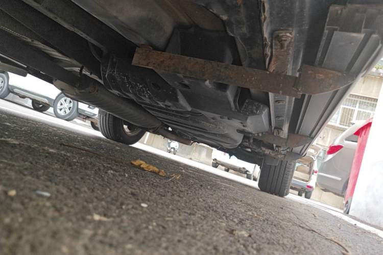 Used Toyota RAV4 2009 2.4L Automatic Luxury Edition Chassis Front Left