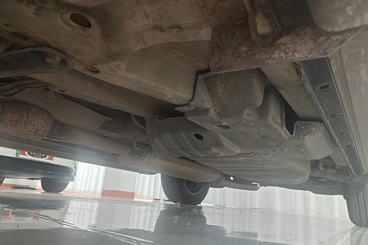 Used Toyota RAV4 2009 2.0L Automatic Luxury Edition Chassis Front Left