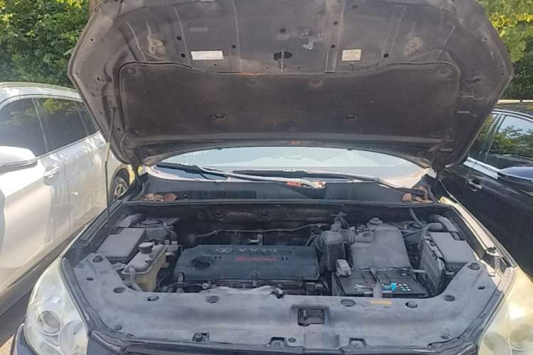 Used Toyota RAV4 2009 2.0L Automatic Luxury Edition Engine Bay