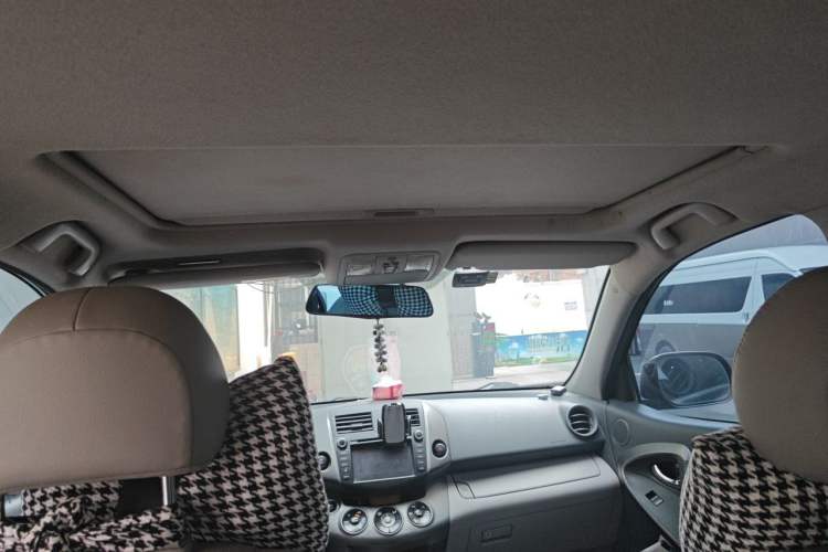 Used Toyota RAV4 2009 2.4L Automatic Luxury Edition Headliner