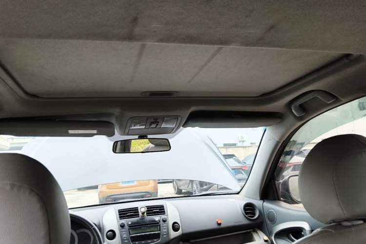Used Toyota RAV4 2009 2.0L Automatic Luxury Edition Headliner