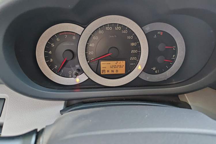 Used Toyota RAV4 2009 2.0L Automatic Luxury Edition Odometer Close Up