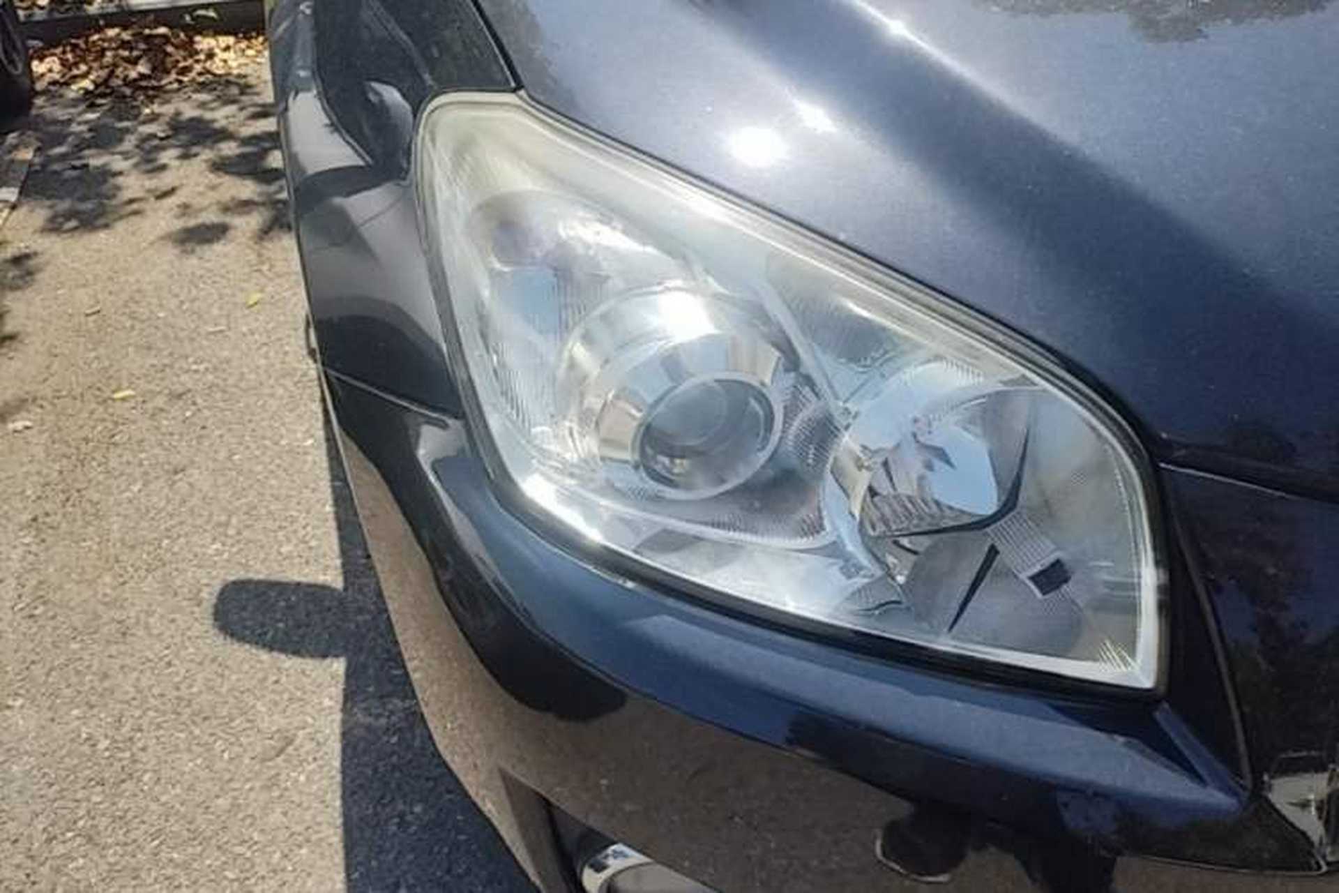 Used Toyota RAV4 2009 2.0L Automatic Luxury Edition Right Front Headlight