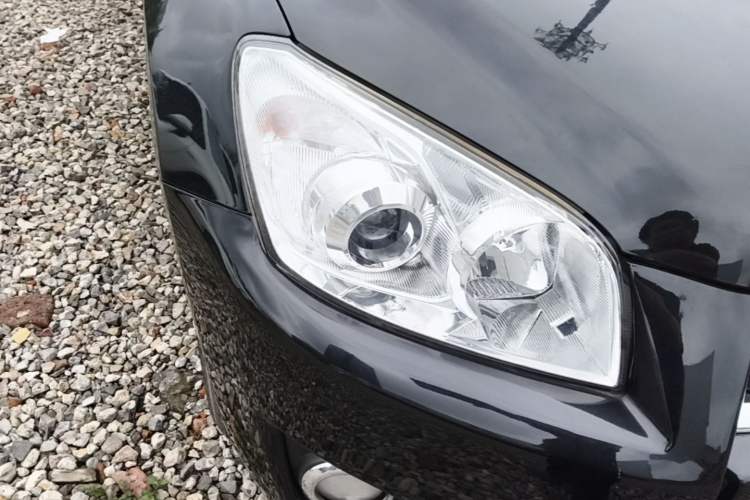 Used Toyota RAV4 2009 2.0L Automatic Luxury Edition Right Front Headlight