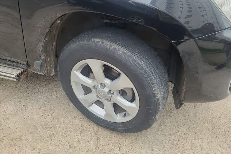 Used Toyota RAV4 2009 2.0L Manual Luxury Edition Right Front Wheel Hub