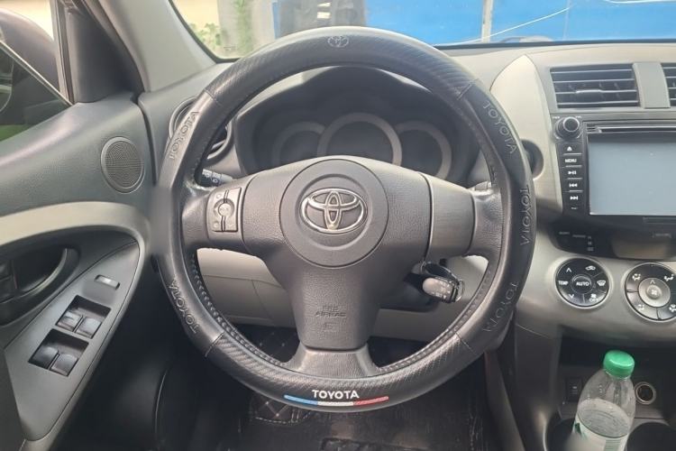 Used Toyota RAV4 2009 2.0L Manual Luxury Edition Steering Wheel