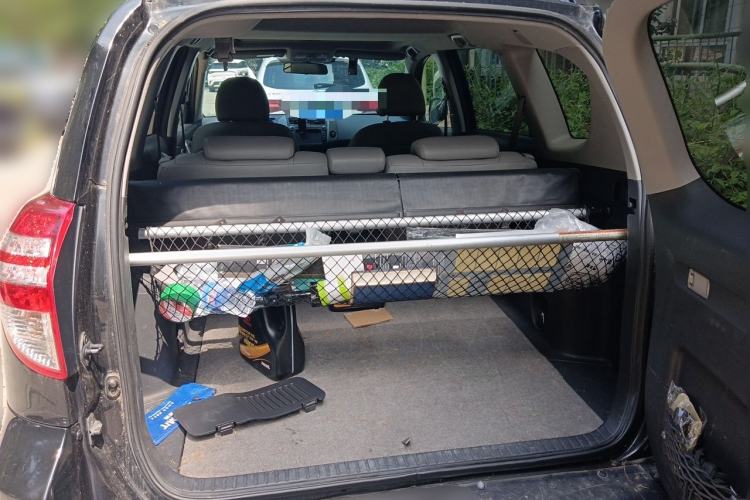 Used Toyota RAV4 2009 2.4L Automatic Luxury Navigation Edition Trunk