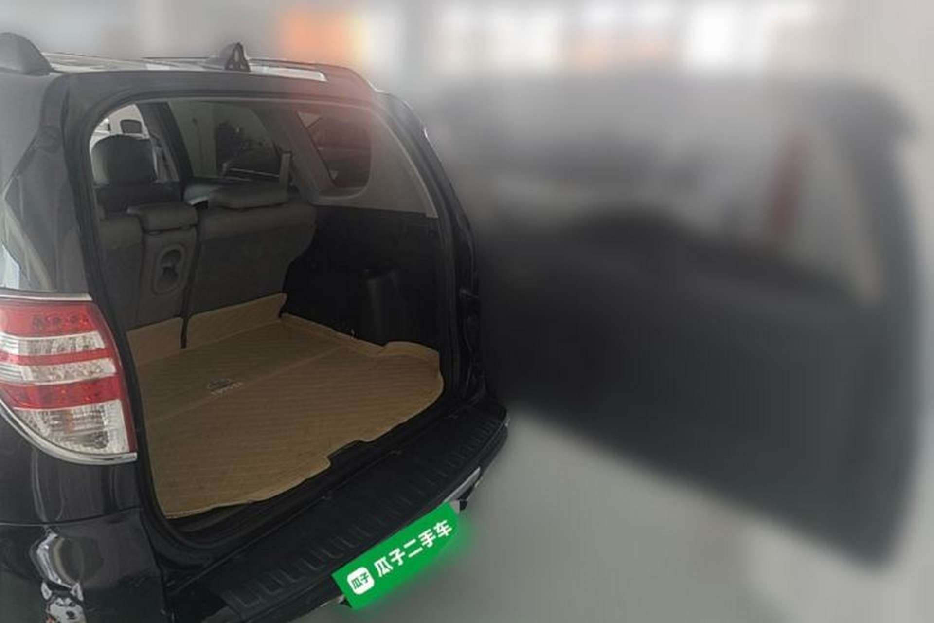 Used Toyota RAV4 2009 2.0L Automatic Luxury Edition Trunk