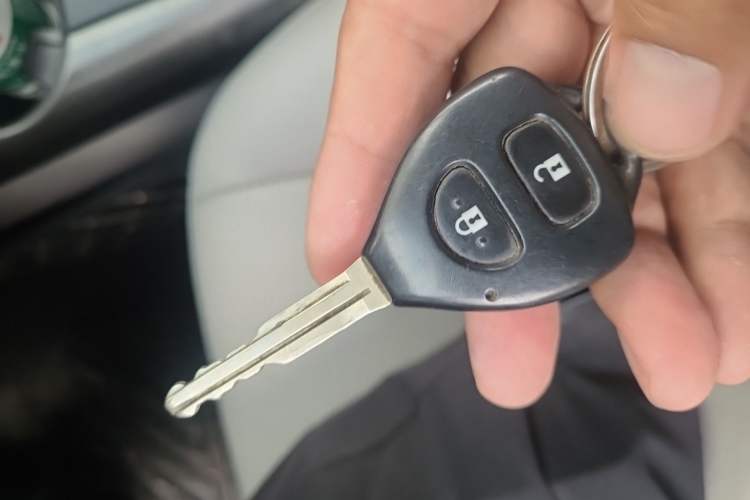 Used Toyota RAV4 2009 2.0L Manual Luxury Edition Vehicle Key