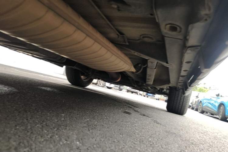 Used Toyota RAV4 2009 2.4L Automatic Luxury Edition Chassis Rear Right