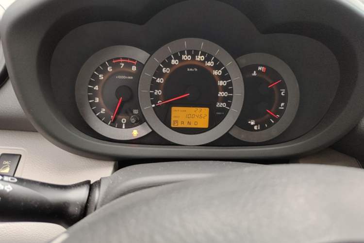 Used Toyota RAV4 2009 2.4L Automatic Luxury Edition Odometer Close Up