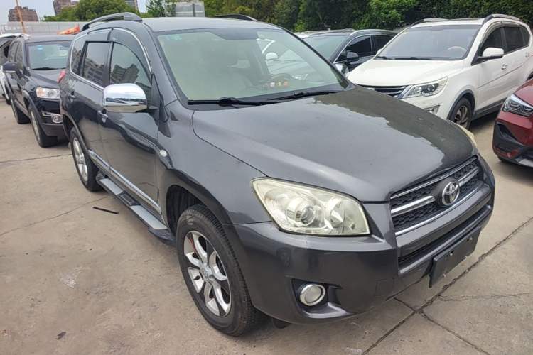 Used Toyota RAV4 2009 2.0L Automatic Classic Edition Front Right 45 Deg