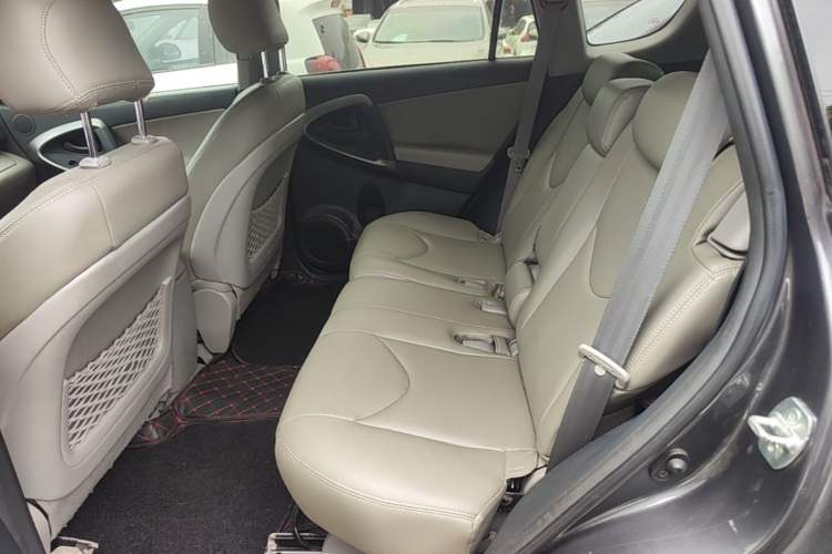 Used Toyota RAV4 2009 2.0L Automatic Classic Edition Left Rear Seat