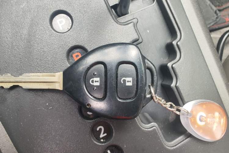 Used Toyota RAV4 2009 2.0L Automatic Classic Edition Vehicle Key