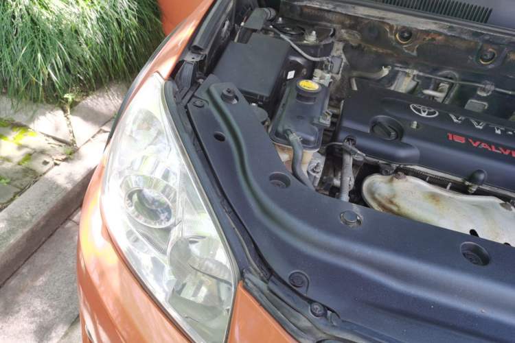 Used Toyota RAV4 2009 2.4L Automatic Luxury Edition Engine Bay Right