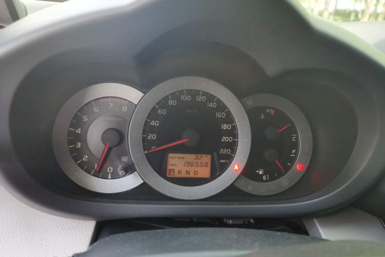 Used Toyota RAV4 2009 2.4L Automatic Luxury Edition Instrument Cluster