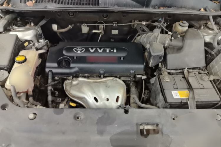Used Toyota RAV4 2009 2.4L Automatic Luxury Edition Engine Bay