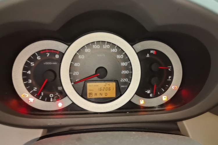 Used Toyota RAV4 2009 2.4L Automatic Luxury Edition Instrument Cluster