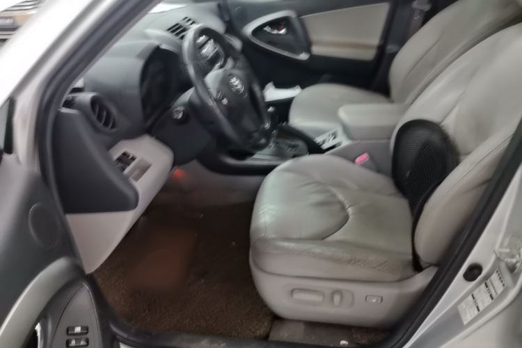 Used Toyota RAV4 2009 2.4L Automatic Luxury Edition Left Front Seat