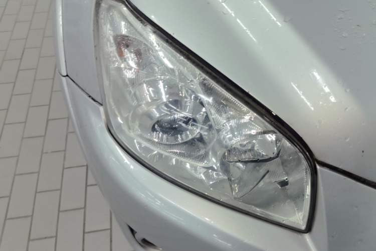 Used Toyota RAV4 2009 2.4L Automatic Luxury Edition Right Front Headlight