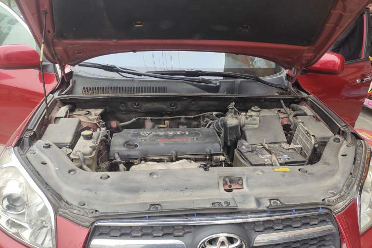 Used Toyota RAV4 2009 2.0L Automatic Luxury Edition Engine Bay