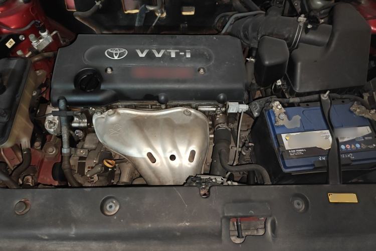 Used Toyota RAV4 2009 2.4L Automatic Luxury Edition Engine Bay