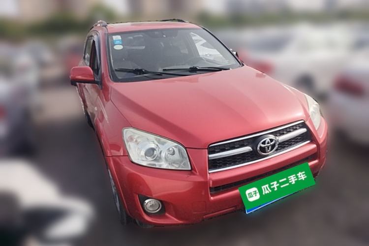 Used Toyota RAV4 2009 2.4L Manual Luxury Edition Front Right 45 Deg