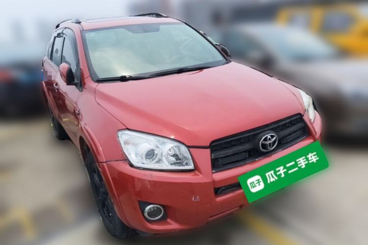 Used Toyota RAV4 2009 2.4L Automatic Luxury Navigation Edition Front Right 45 Deg